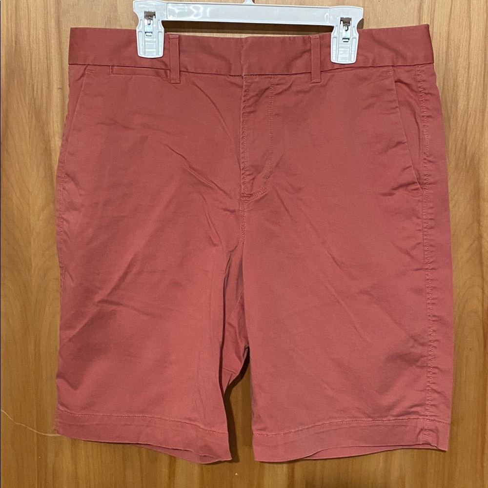 GAP Women's Nantucket Red Bermuda Shorts